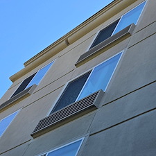 Hilton-Inn-stucco-soft-washing 23